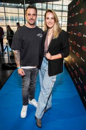 ABB DRACULA- Marc Barthel und Anna Hofbauer auf dem blauen Teppich bei der Pemiere von Dracula - Das Musical im BlueMax Theater am 05.05.2026 in Berlin Berlin Deutschland
