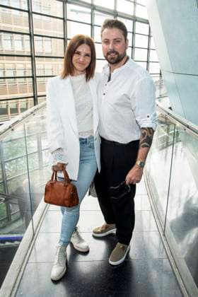 ABB DRACULA- Alexandra Sophie und Felix von Jascheroff Frau auf dem blauen Teppich bei der Pemiere von Dracula - Das Musical im BlueMax Theater am 05.05.2026 in Berlin Berlin Deutschland