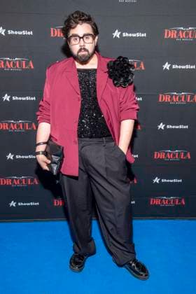 ABB DRACULA- Steven Preisner auf dem blauen Teppich bei der Pemiere von Dracula - Das Musical im BlueMax Theater am 05.05.2026 in Berlin Berlin Deutschland