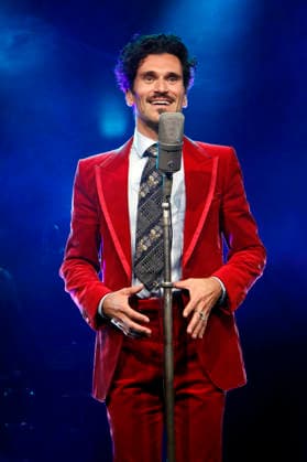 Vladimir Korneev beim Photocall zu seinem neuen Programm Vladimir Korneev singt Dalida - Um nicht allein zu sein im Tipi am Kanzleramt. Berlin, 05.05.2026
