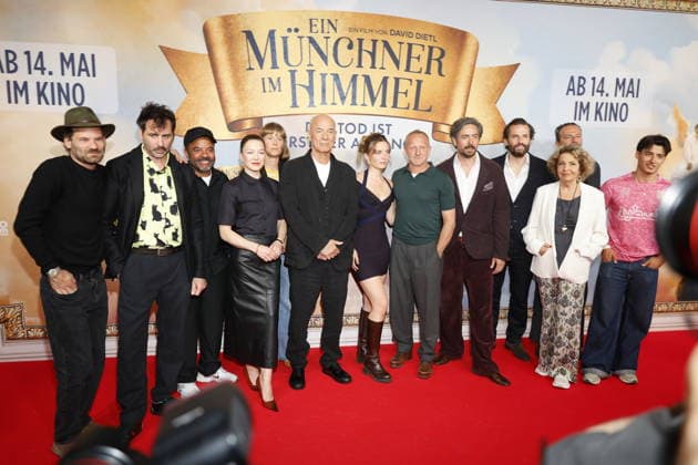 Kinopremiere,14.Mai2026 Das Filmteam bei der Premiere der bayerischen Komödie Ein Münchner im Himmel Der Tod ist erst der Anfang im festlichem Rahmen, kurz vor dem offiziellen Kinostart am 14. Mai 2026 im Mathäser Filmpalast. München, 06.05.2026 München Maltäser KIno Bayern D Copyright: xAgenturxMatthiasxWehnertx xReinhardxZichyx