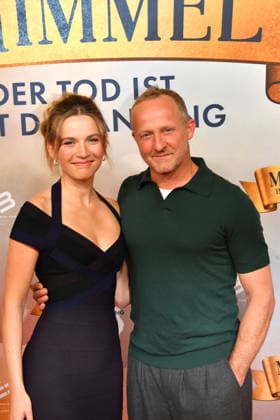 Momo Beier und Maximilian Brueckner bei der Ein Muechner im Himmel - Der Tod ist erst der Anfang Kino Premiere am 6.05.2026 in Muenchen Ein Muenchner im Himmel Filmpremiere in Muenchen