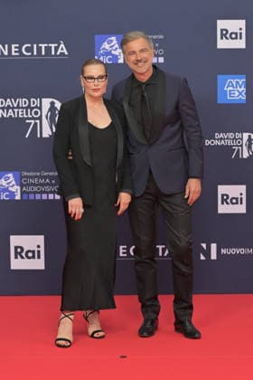 News - 71^ Edizione David di Donatello 2026 - Cerimonia di Premiazione Beppe Convertini and Simona Borion attend the photocall during the 71th David Di Donatello at Cinecitta Studios on May 06, 2026 in Rome, Italy Roma Roma Italy Copyright: xRobertoxBettacchix xLiveMediax LPN_2434641