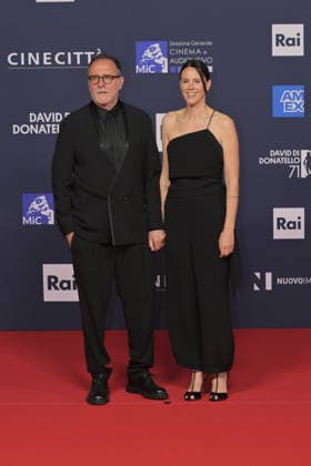 News - 71^ Edizione David di Donatello 2026 - Cerimonia di Premiazione Valerio Mastrandrea adn Valentina Avenia attend the photocall during the 71th David Di Donatello at Cinecitta Studios on May 06, 2026 in Rome, Italy Roma Roma Italy Copyright: xRobertoxBettacchix xLiveMediax LPN_2435102