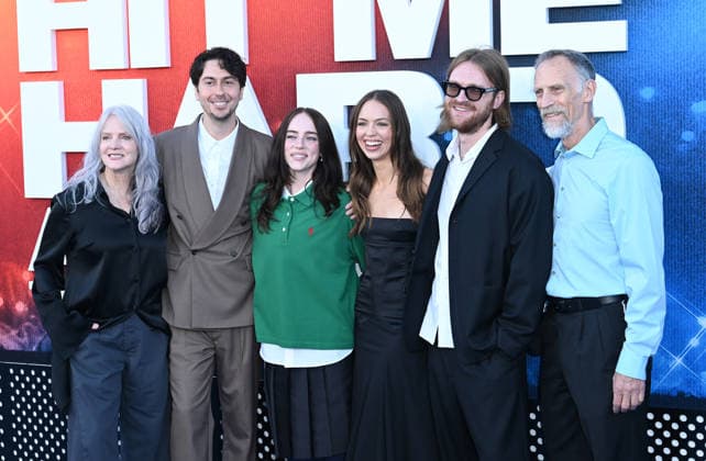 ˜Billie Eilish-Hit Me Hard and Soft: The Tour™ LA Premiere Maggie Baird, Nat Wolff, Billie Eilish, Claudia Sulewski, Finneas O Connell and Patrick O Connell arriving to Paramount Picture™s Billie Eilish-Hit Me Hard and Soft: The Tour™ (Live in 3D) Los Angeles premiere held at the Village Theatre on May 6, 2026 in Westwood, CA. Westwood Village Theatre California USA Copyright: xLeexWattx xAFF-USA.COMx