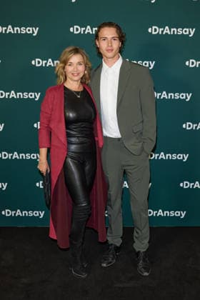 Tina Ruland mit Sohn Jahvis - Weltpremiere von Cannabe - Die Doku mit Capo im Delphi Kino in Berlin am 06.05.2026. Premiere Cannabe - Die Doku mit Capo