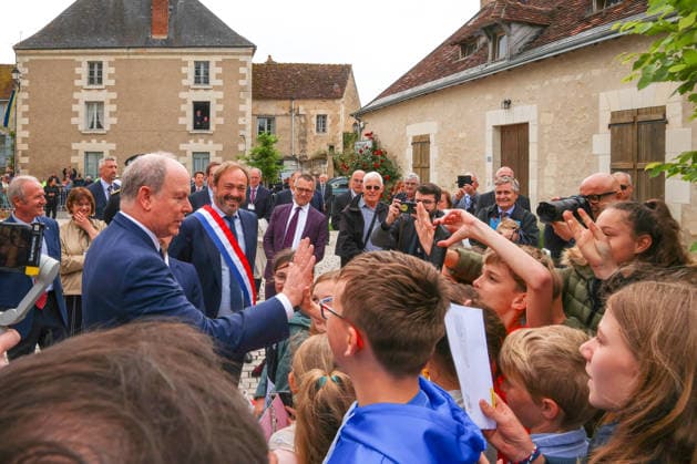 Prince Albert II Visit To Montresor S.A.S. Prince Albert II of Monaco visits Montrésor, Indre-et-Loire, France on May 6, 2026, following the footsteps of one of his ancestors, Imbert de Batarnay (1438-1523). Welcomed by the prefect of Indre-et-Loire and Frédéric Gaultier, mayor of Montrésor, the Sovereign Prince visited the collegiate church where Imbert de Batarnay rests before touring the château and addressing the local population gathered in the park. Photo by Pascal Avenet ABACAPRESS.COM Montresor Indre-et-Loire (37) France  Copyright: xAvenetxPascal ABACAx