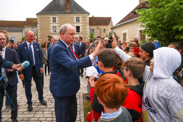 Prince Albert II Visit To Montresor S.A.S. Prince Albert II of Monaco visits Montrésor, Indre-et-Loire, France on May 6, 2026, following the footsteps of one of his ancestors, Imbert de Batarnay (1438-1523). Welcomed by the prefect of Indre-et-Loire and Frédéric Gaultier, mayor of Montrésor, the Sovereign Prince visited the collegiate church where Imbert de Batarnay rests before touring the château and addressing the local population gathered in the park. Photo by Pascal Avenet ABACAPRESS.COM Montresor Indre-et-Loire (37) France  Copyright: xAvenetxPascal ABACAx