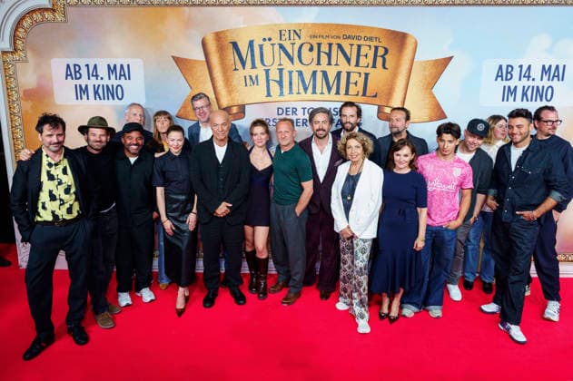 Heiner Lauterbach, Maximilian Brückner, Momo Beier, Michaela May, Hannah Herzsprung und David Dietl mit Cast und Team bei der Premiere des Kinofilms Ein Münchner im Himmel - Der Tod ist erst der Anfang im Mathäser Filmpalast. München, 06.05.2026