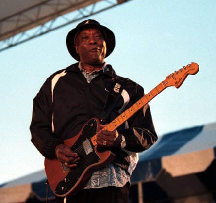 Buddy Guy Live in Columbia Apr 24, 2005; Columbia, SC, USA; Blues legend BUDDY GUY performs live as his 2005 tour makes a stop at the 3 Rivers Music Festival located in Columbia. Mandatory Credit: Photo by Jason Moore ZUMA Press. ( ) Copyright 2005 by Jason Moore Columbia SC USA Copyright: xJasonxMoorex