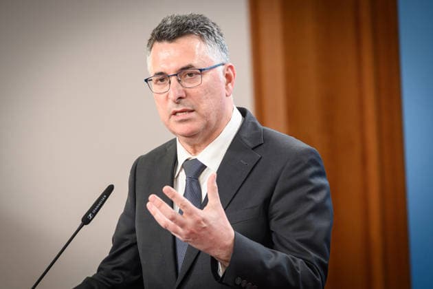 Berlin, Pressebegegnung Johann Wadephul und Gideon Sa™ar Pressekonferenz vom deutschen Außenminister Johann Wadephul (CDU) und der israelische Außenminister Gideon Sa™ar am 05.05.2026 im Auswärtigen Amt in Berlin. Berlin Auswärtiges Amt Berlin Deutschland *** Berlin, Press meeting Johann Wadephul and Gideon Sa™ar Press conference by German Foreign Minister Johann Wadephul CDU and Israeli Foreign Minister Gideon Sa™ar on 05 05 2026 at the Federal Foreign Office in Berlin Berlin Federal Foreign Office Berlin Germany