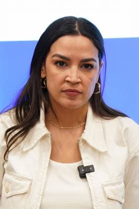Alexandria Ocasio-Cortez at a public appearance for Congresswoman Alexandria Ocasio-Cortez Town Hall, I.S. 010 Horace Greeley Middle School in Queens, New York, NY, February 05, 2026. Photo By: Kristin Callahan Everett Collection2605F02 KH059 PUBLICATIONXNOTxINxCANxCHNxFRAxITAxJPNxNORxPOLxRUSxESPxUKxUSA Copyright: xx 2605F02 KH059 2605F02_KH059_H