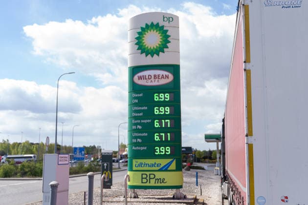 BP petrol station seen in Lodz, Poland - 26 Apr 2026 Fuel prices at a gas station from the British Petroleum Company plc, known as BP plc, seen displayed. Prices of diesel, gasoline and LPG have been rising across Poland following the closure of the Strait of Hormuz by Iran in response to attacks launched by the United States and Israel. The increase in global oil prices has pushed fuel costs higher at Polish gas stations, prompting the government to monitor the market and discuss measures aimed at limiting the impact on consumers and transport companies. Lodz Poland Copyright: xMarekxAntonixIwanczukx xSOPAxImagesx bp-03893