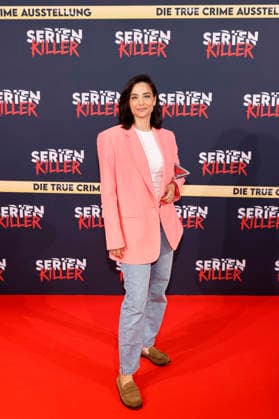 Moderatorin Amira Aly bei der Eröffnung der True Crime Ausstellung Serienkiller in Köln Ehrenfeld. Köln, 07.05.2026 NRW Deutschland Copyright: xChristophxHardtx