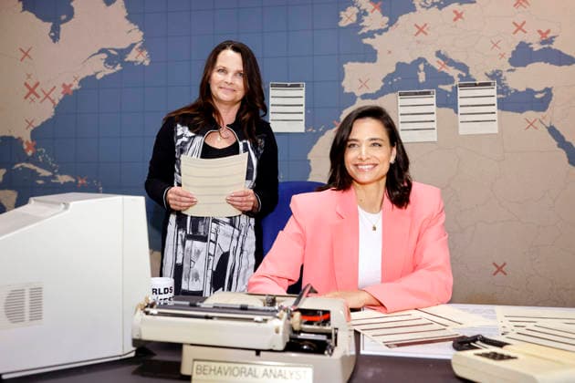 Moderatorin Amira Aly mit ihrer Mutter Mirjam Svetnik bei der Eröffnung der True Crime Ausstellung Serienkiller in Köln Ehrenfeld. Köln, 07.05.2026 NRW Deutschland Copyright: xChristophxHardtx