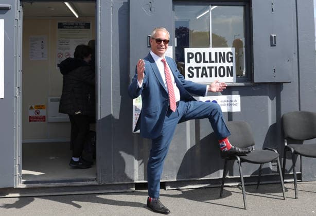May 7, 2026, Walton-On-The-Naze, Essex, UK: Walton-on-the-Naze, UK. Reform UK leader Nigel Farage, visits a polling station in Walton-on-the-Naze, Essex, to cast his vote in local government elections which are taking place today. Walton-On-The-Naze UK  - ZUMAl94_ 20260507_zaf_l94_024 Copyright: xJacquelinexLawriex