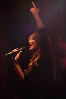 Christin Nichols bei einem Konzert im Lido in Berlin, 7. Mai 2026. Christin Nichols Konzert Berlin