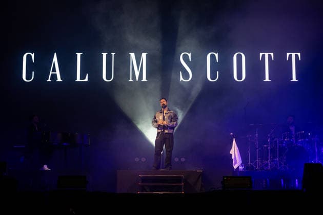 May 7, 2026, Porto, Portugal: British singer Calum Scott performs on stage during the Queima das Fitas 2026 festival at the Queimodromo in Porto. Porto Portugal - ZUMAs197 20260507_aaa_s197_186 Copyright: xDiogoxBaptistax