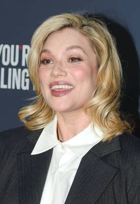 You re Killing Me in New York New York Ny May 7 Amalia Williamson at The Premiere of You re Killing Me in NYC on May 7, 2026 Credit Camara Porter AdMedia 455687 2026 05 07 New York Etats Unis  Copyright: xAdMediax STAR_455687_002