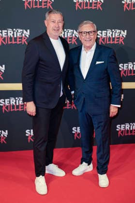 Joachim Llambi und Jan Hofer bei der Premiere von Serienkiller - Die True Crime Ausstellung in der Oskar-Jäger-Straße 99. Köln, 07.05.2026