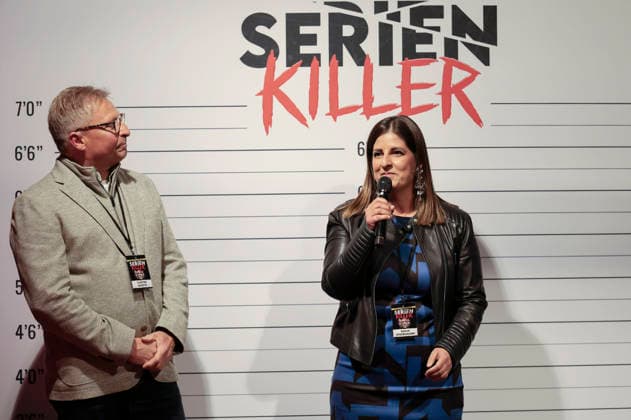 Carsten Schütte und Sarah Stockhausen bei der Premiere von Serienkiller - Die True Crime Ausstellung in der Oskar-Jäger-Straße 99. Köln, 07.05.2026