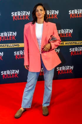 ABB SERIENKILLER- Amira Aly Moderatorin zu Gast bei der Eroeffnung der True Crime Ausstellung Serien Killer am 07.05.2026 in Köln Ehrenfeld NRW Deutschland