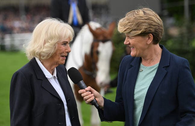 Queen Camilla meets Ebony Horse Club members Her Majesty, Queen Camilla, President of the Ebony Horse Club and Patron of the British Equestrian Federation, will meet members of the Ebony Horse Club as they demonstrate their skills during a short display at Badminton Horse Trials, which has selected Ebony Horse Club as its chosen charity this year. The Queen will also meet Badminton Horse Trials supporter and guests, including riders, past winners and representatives from the British Equestrian Federation. PIC: HRH The Queen chats to Clare Balding., Credit:Eddie Mulholland PA ROTA - B68 Avalon UK, Badminton  Copyright: xEddiexMulhollandx xPAxROTAx-xB68x xAvalonx 1097354381