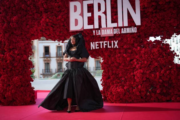 Global Premiere of Berlin and Netflixs La Dama del Armino Virtual Diva poses on the red carpet at the Global Premiere of Berlin and Netflixs La Dama del Armino A 08 May 2026, in Seville Andalusia, Spain The global premiere of the second season of the spin off of La casa de papel , entitled Berlin and La dama del armino , which takes place this Friday and Saturday, will host several outstanding events in Seville 08 MAY 2026 María José Ló Sevilla Andalucia, Espana Sevilla Andalucia, Espana Espana Espana  Copyright: xMariaxJosÃ xLopezx 7508991