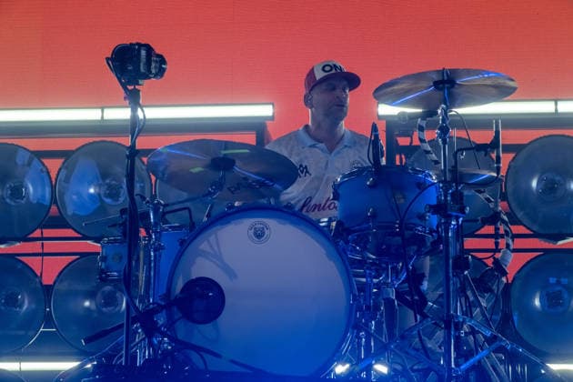 Die Band Sportfreunde Stiller mit Peter Brugger, Florian Weber und Rüdiger Linhof während ihres Konzerts im Haus Auensee in Leipzig am 8. Mai 2026. Die Aufnahmen entstanden im Rahmen der aktuellen 30 wunderbaren Jahren-Tournee 2026 der Münchner Indie-Rock-Band. Sportfreunde Stiller 2026