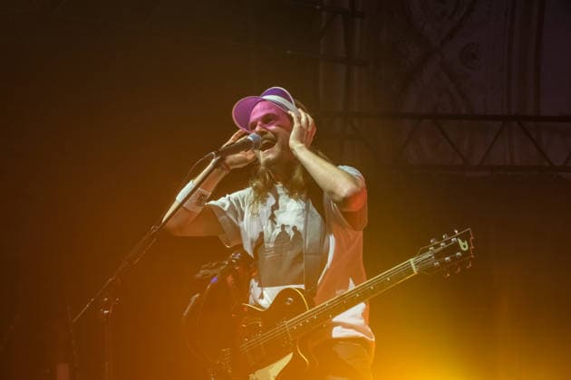 Die Band Sportfreunde Stiller mit Peter Brugger, Florian Weber und Rüdiger Linhof während ihres Konzerts im Haus Auensee in Leipzig am 8. Mai 2026. Die Aufnahmen entstanden im Rahmen der aktuellen 30 wunderbaren Jahren-Tournee 2026 der Münchner Indie-Rock-Band. Sportfreunde Stiller 2026