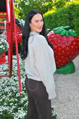 VIP-Event im Erdbeerpark . Jessica Hnatyk anläßlich des VIP-Event im Erdbeerpark am 08.05.2026 auf dem Erlebnisbauernhof Gertrudenhof in Hürth. 20260508MWI119955