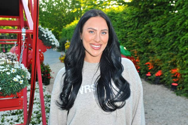 VIP-Event im Erdbeerpark . Jessica Hnatyk anläßlich des VIP-Event im Erdbeerpark am 08.05.2026 auf dem Erlebnisbauernhof Gertrudenhof in Hürth. 20260508MWI119958