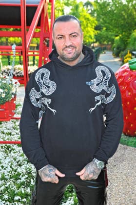 VIP-Event im Erdbeerpark . Cosimo Citiolo anläßlich des VIP-Event im Erdbeerpark am 08.05.2026 auf dem Erlebnisbauernhof Gertrudenhof in Hürth. 20260508MWI119915