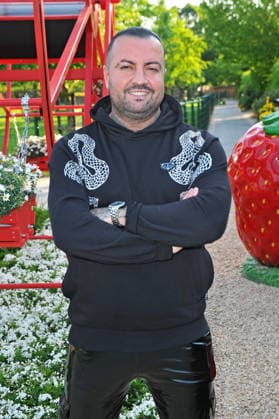 VIP-Event im Erdbeerpark . Cosimo Citiolo anläßlich des VIP-Event im Erdbeerpark am 08.05.2026 auf dem Erlebnisbauernhof Gertrudenhof in Hürth. 20260508MWI119919