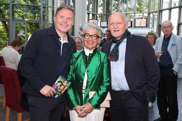 Hubert Neubacher, Hannelore Lay und Norbert Wiwianka, Premierenfeier der Komödie 53 Sonntage mit prominenten Gästen in der Komödie Winterhuder Fährhaus, Hamburg 8.5.2026