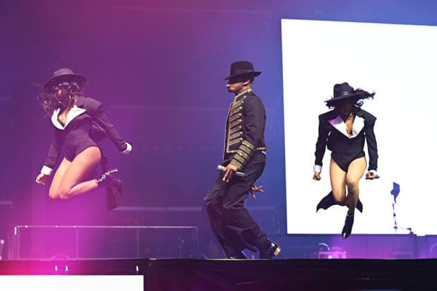 Ne-Yo performing on the ˜Nights Like This™ Tour in London LONDON, ENGLAND - MAY 08: Ne-Yo performing as part of the ˜Nights Like This™ Tour at O2 Arena, Greenwich on May 08, 2026 in London, England. CAP MAR MAR Great Britain Copyright: xMartinxHarris CapitalxPicturesx