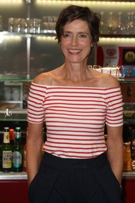 Schauspielerin Julia Bremermann bei der Premierenfeier der Komödie 53 Sonntage mit prominenten Gästen in der Komödie Winterhuder Fährhaus, Hamburg 8.5.2026