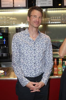 Bergdoktor-Star Heiko Ruprecht bei der Premierenfeier der Komödie 53 Sonntage mit prominenten Gästen in der Komödie Winterhuder Fährhaus, Hamburg 8.5.2026