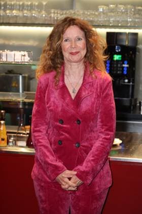 Marion Kracht führt bei diesem Theaterstück Regie, Premierenfeier der Komödie 53 Sonntage mit prominenten Gästen in der Komödie Winterhuder Fährhaus, Hamburg 8.5.2026