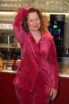 Marion Kracht führt bei diesem Theaterstück Regie, Premierenfeier der Komödie 53 Sonntage mit prominenten Gästen in der Komödie Winterhuder Fährhaus, Hamburg 8.5.2026