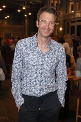 Bergdoktor-Star Heiko Ruprecht bei der Premierenfeier der Komödie 53 Sonntage mit prominenten Gästen in der Komödie Winterhuder Fährhaus, Hamburg 8.5.2026