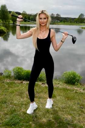 ABB PROMIGOLF - Jenice Saengerin zu Gast beim ersten Charity Promi-AM Golftunier zu gunstemn von Kinderwohl Berlin und Geka e.V. auf dem Golf und Country Club am Motzener See in Mittenwalde Brandenburg am 09.05.2026 Brandenburg Deutschland