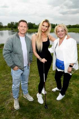 ABB PROMIGOLF - Patrick Kalupa Schauspieler Janice Saengerin Gast beim ersten Charity Promi-AM Golfrunier zu gunstemn von Kinderwohl Berlin und Geka e.V. auf dem Golf und Country Club am Motzener See in Mittenwalde Brandenburg am 09.05.2026 Brandenburg Deutschland