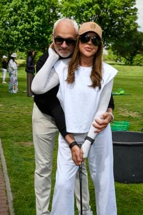 ABB PROMIGOLF -Simone Thomalla Freund Rene Merten beim Abschlag , zu Gast beim ersten Charity Promi-AM Golfturnier zu gunstemn von Kinderwohl Berlin und Geka e.V. auf dem Golf und Country Club am Motzener See in Mittenwalde Brandenburg am 09.05.2026 Brandenburg Deutschland