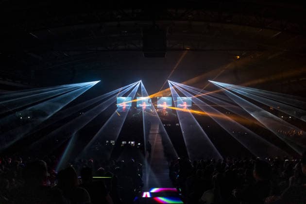 Christopher von Deylen alias Schiller während des Auftaktkonzerts der EUPHORIA In Surround Sound Die Arena Tour 2026 am 9. Mai 2026 in der QUARTERBACK Immobilien ARENA in Leipzig. Die aktuelle Tournee präsentiert das neue Album Euphoria mit immersiver Licht- und Surround-Show. Schiller 2026