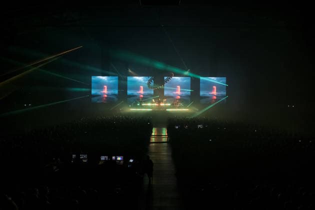 Christopher von Deylen alias Schiller während des Auftaktkonzerts der EUPHORIA In Surround Sound Die Arena Tour 2026 am 9. Mai 2026 in der QUARTERBACK Immobilien ARENA in Leipzig. Die aktuelle Tournee präsentiert das neue Album Euphoria mit immersiver Licht- und Surround-Show. Schiller 2026