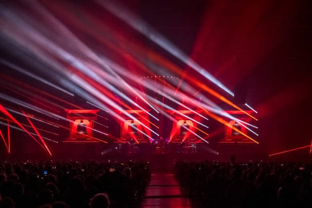 Christopher von Deylen alias Schiller während des Auftaktkonzerts der EUPHORIA In Surround Sound Die Arena Tour 2026 am 9. Mai 2026 in der QUARTERBACK Immobilien ARENA in Leipzig. Die aktuelle Tournee präsentiert das neue Album Euphoria mit immersiver Licht- und Surround-Show. Schiller 2026