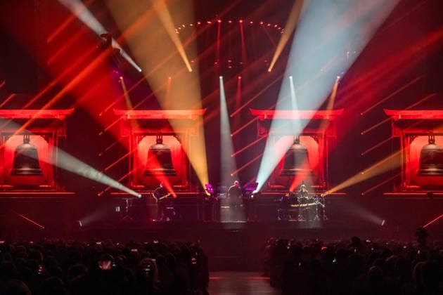 Christopher von Deylen alias Schiller während des Auftaktkonzerts der EUPHORIA In Surround Sound Die Arena Tour 2026 am 9. Mai 2026 in der QUARTERBACK Immobilien ARENA in Leipzig. Die aktuelle Tournee präsentiert das neue Album Euphoria mit immersiver Licht- und Surround-Show. Schiller 2026