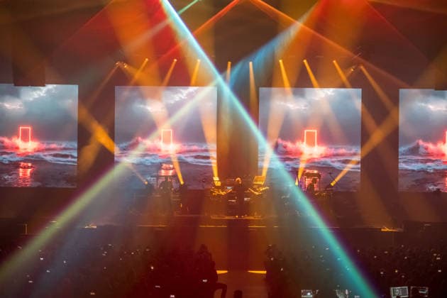 Christopher von Deylen alias Schiller während des Auftaktkonzerts der EUPHORIA In Surround Sound Die Arena Tour 2026 am 9. Mai 2026 in der QUARTERBACK Immobilien ARENA in Leipzig. Die aktuelle Tournee präsentiert das neue Album Euphoria mit immersiver Licht- und Surround-Show. Schiller 2026