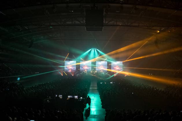 Christopher von Deylen alias Schiller während des Auftaktkonzerts der EUPHORIA In Surround Sound Die Arena Tour 2026 am 9. Mai 2026 in der QUARTERBACK Immobilien ARENA in Leipzig. Die aktuelle Tournee präsentiert das neue Album Euphoria mit immersiver Licht- und Surround-Show. Schiller 2026